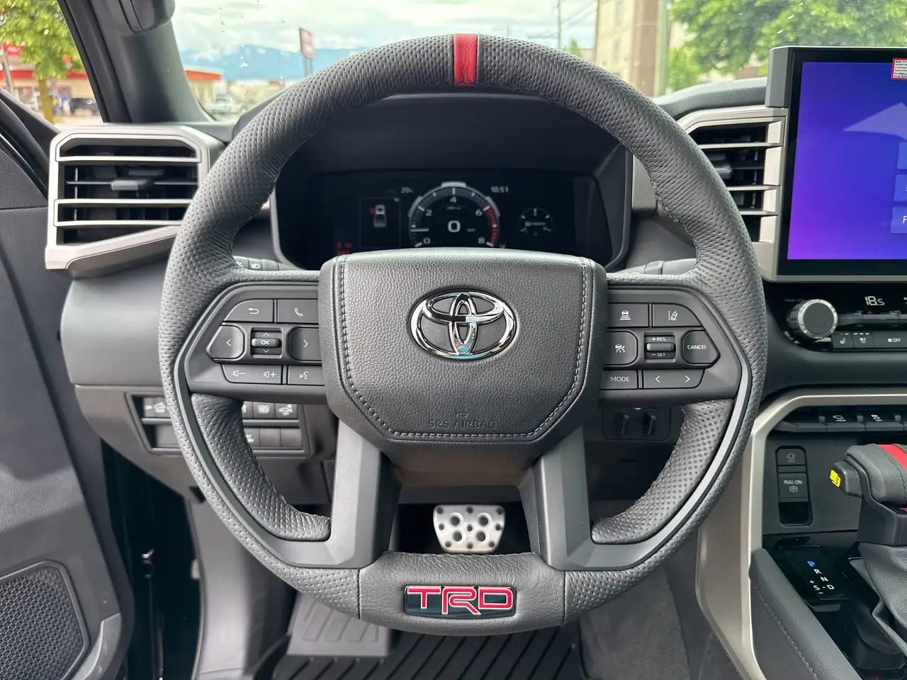 Toyota Tundra снимка Toyota Tundra