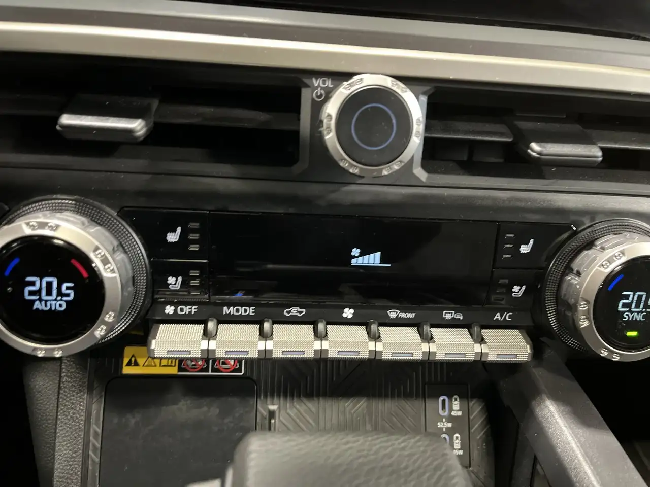 Toyota Tacoma снимка Toyota Tacoma