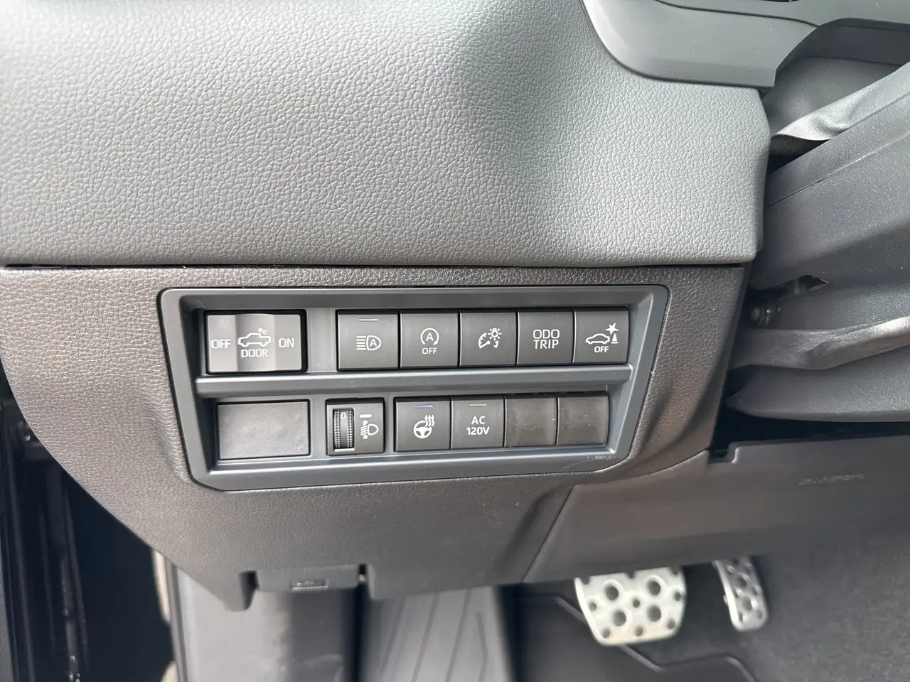 Toyota Tundra снимка Toyota Tundra