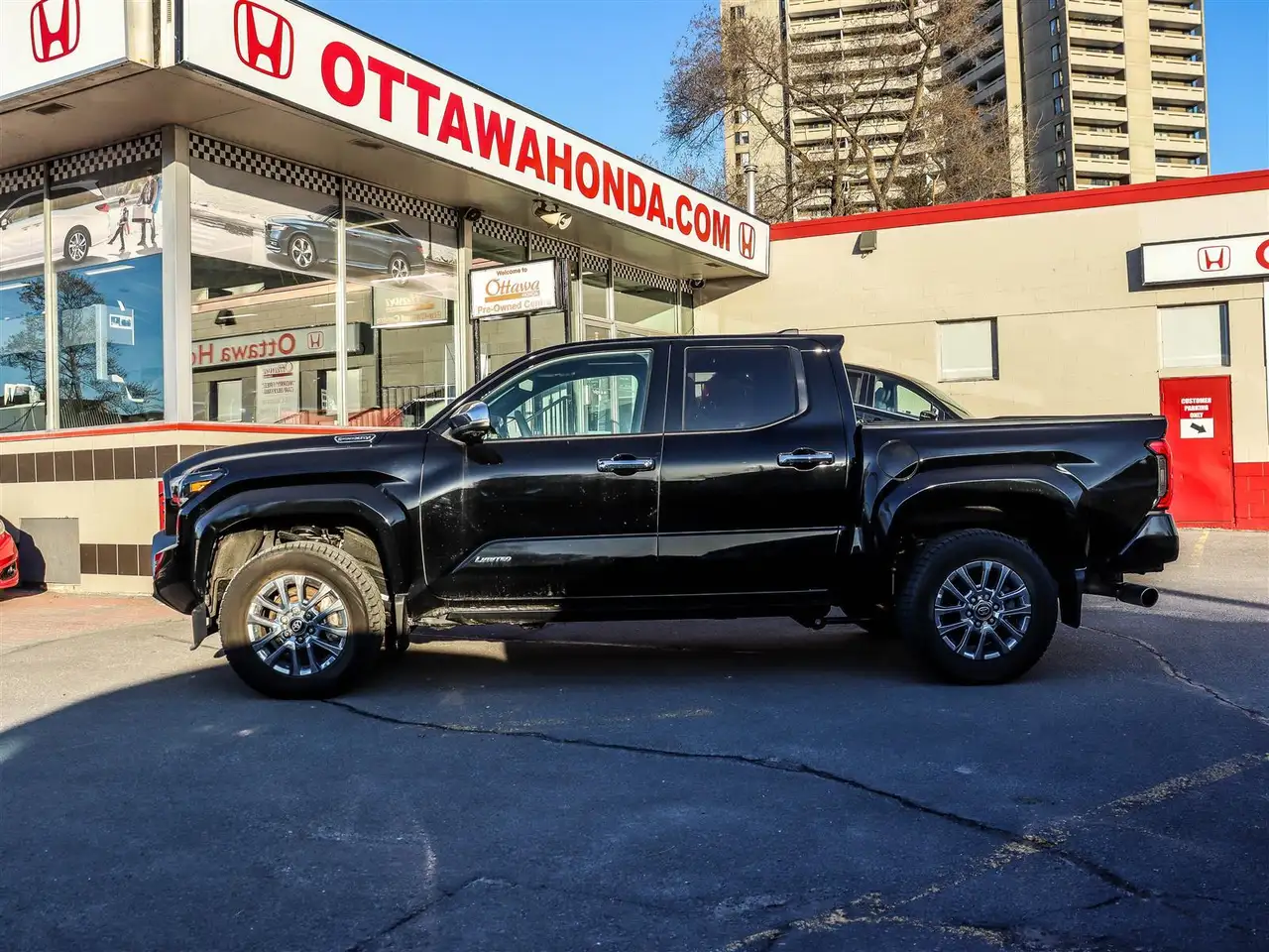 Toyota Tacoma снимка Toyota Tacoma
