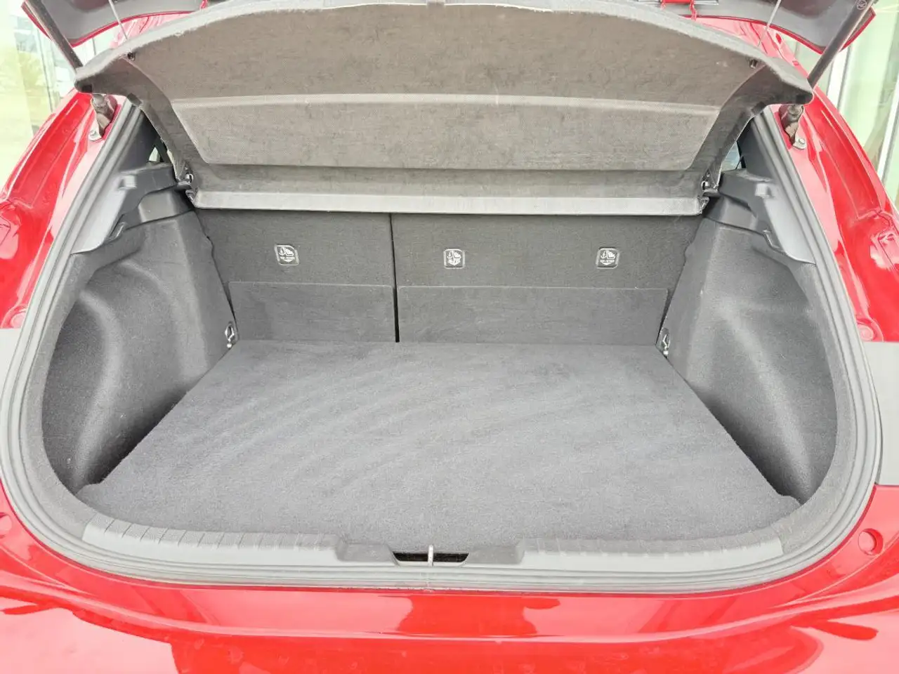 Toyota GR Corolla снимка Toyota GR Corolla