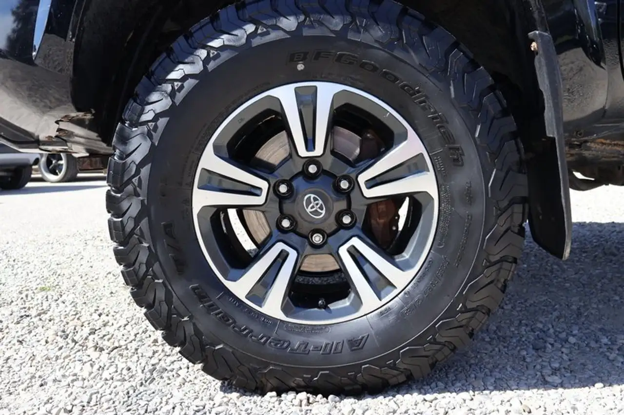 Toyota Tacoma fotografie Toyota Tacoma