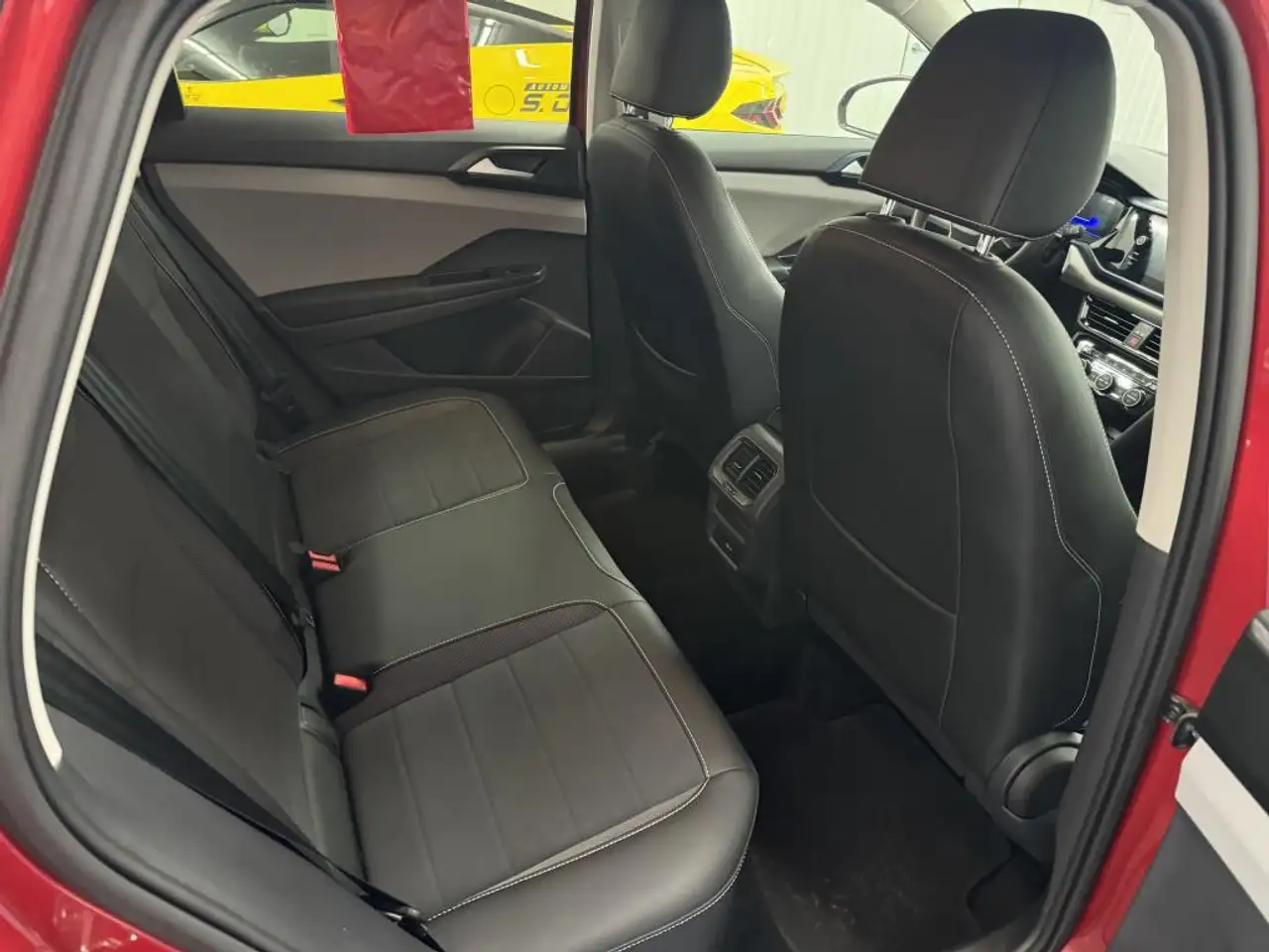 Volkswagen Taos снимка Volkswagen Taos