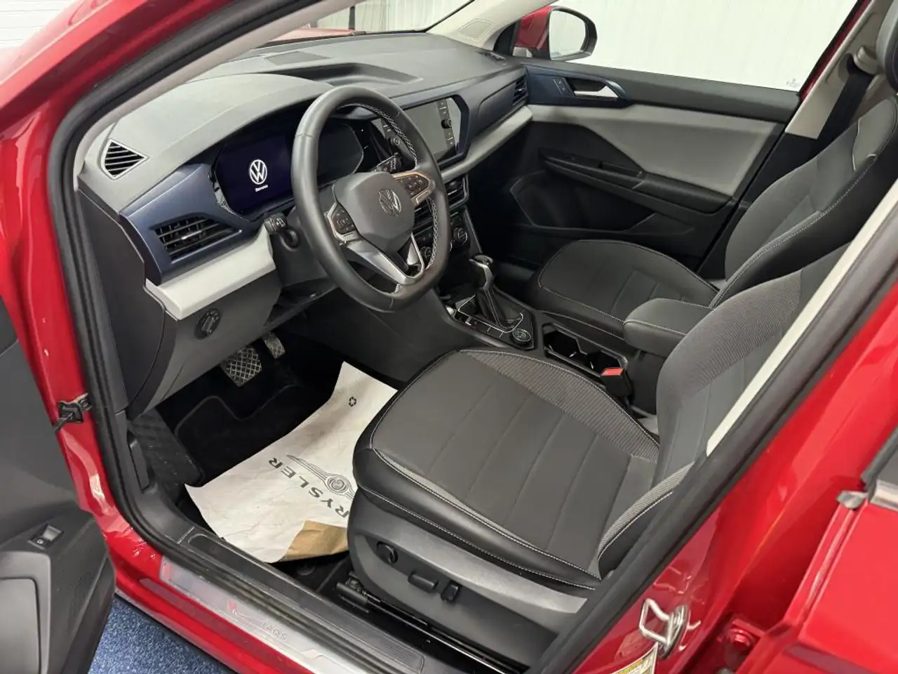 Volkswagen Taos снимка Volkswagen Taos