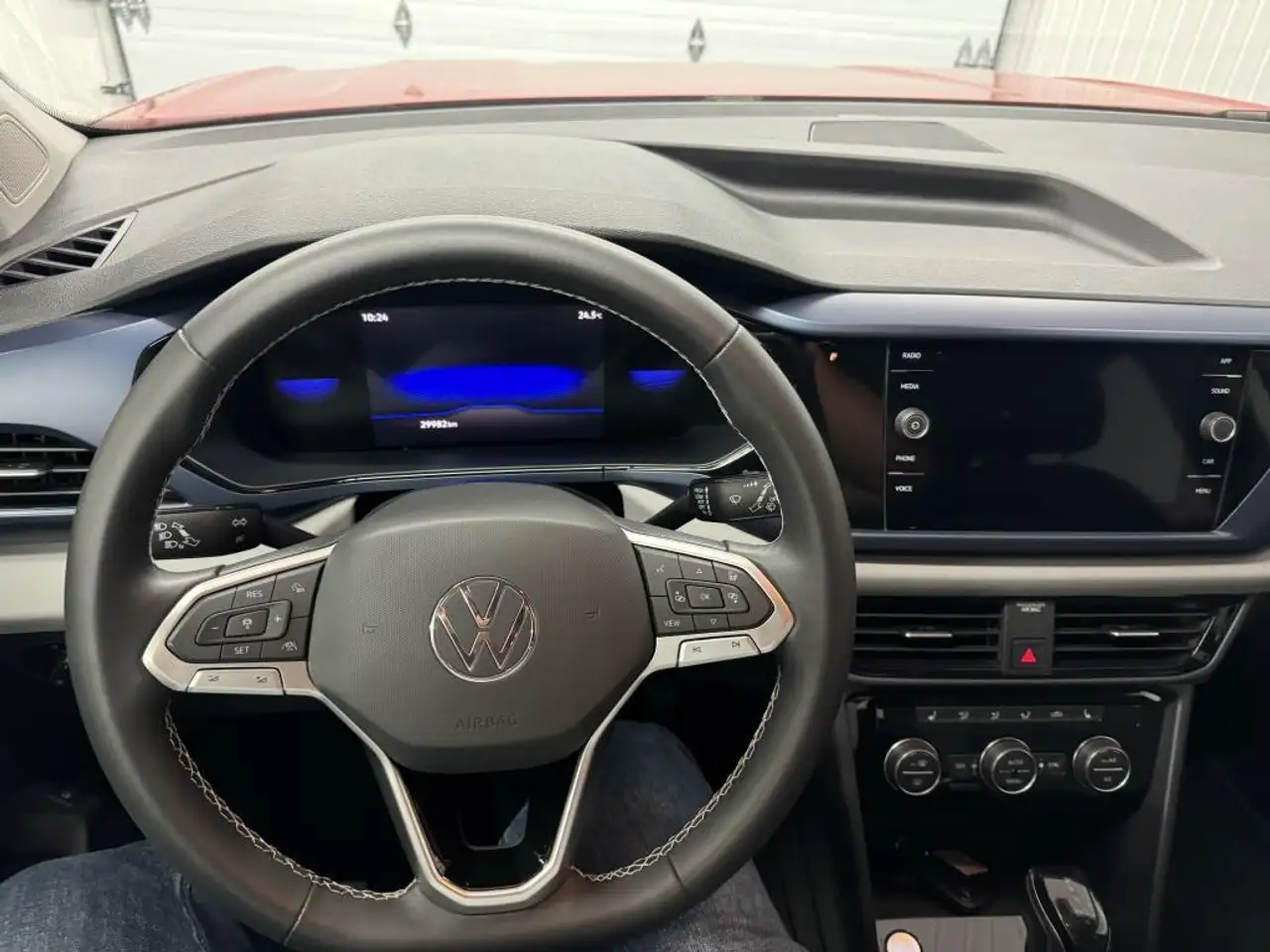 Volkswagen Taos снимка Volkswagen Taos