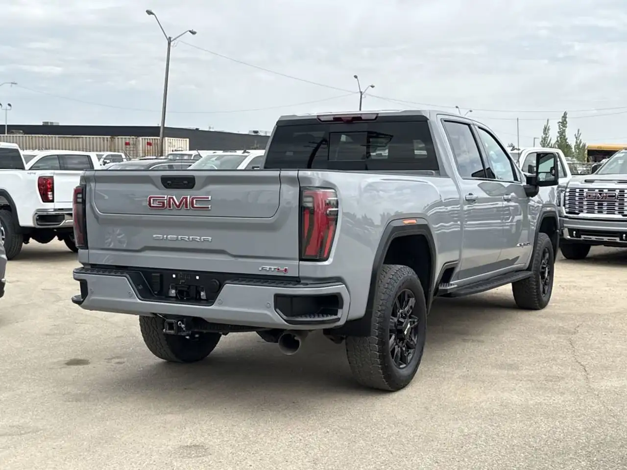 GMC Sierra 2500HD photo GMC Sierra 2500HD
