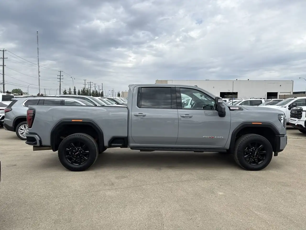 GMC Sierra 2500HD photo GMC Sierra 2500HD
