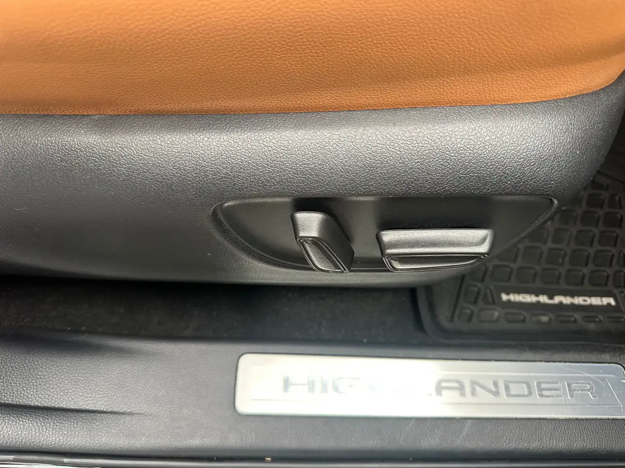 Toyota Highlander снимка Toyota Highlander