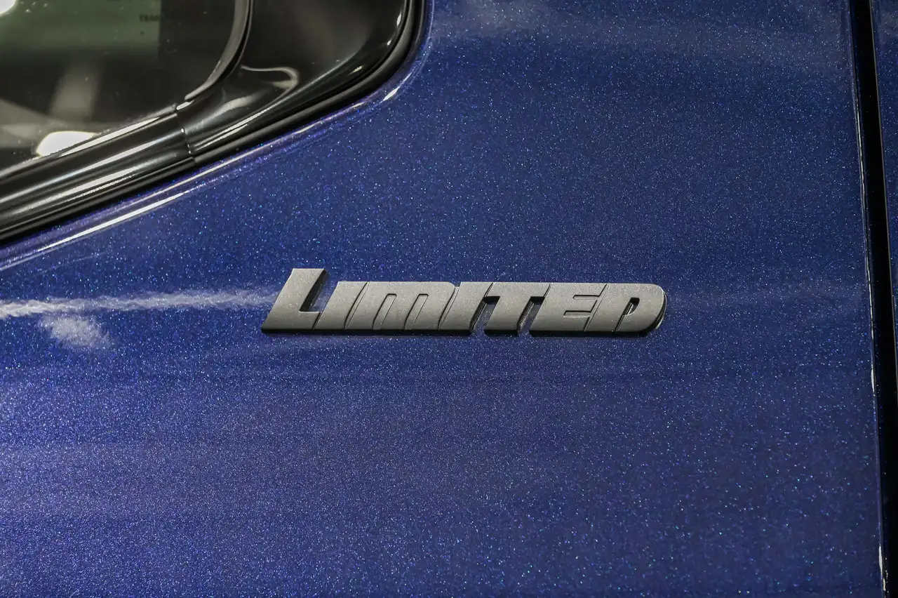 Toyota Tundra снимка Toyota Tundra