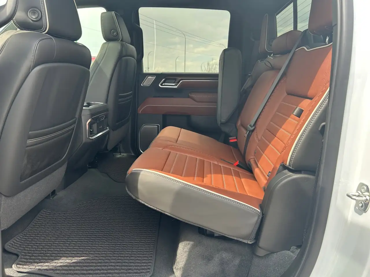 GMC Sierra 2500HD снимка GMC Sierra 2500HD