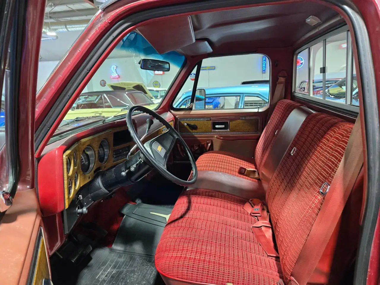 GMC Sierra 2500 снимка GMC Sierra 2500