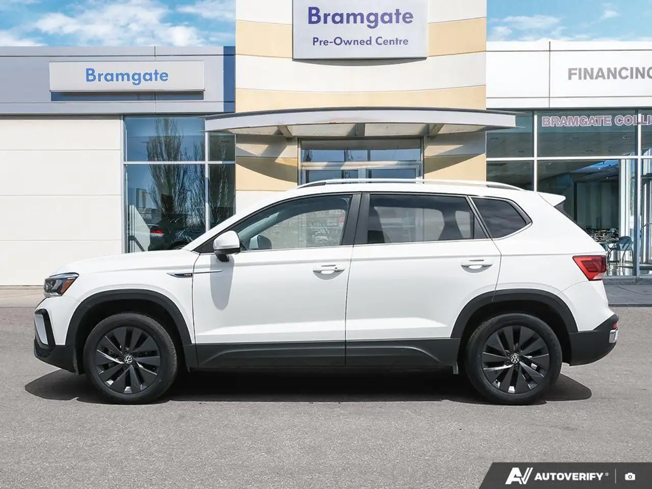 Volkswagen Taos снимка Volkswagen Taos