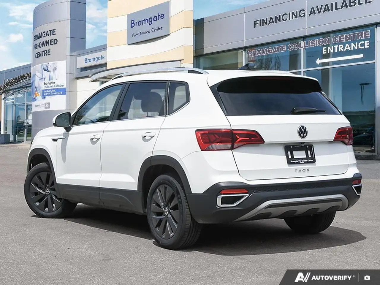 Volkswagen Taos снимка Volkswagen Taos