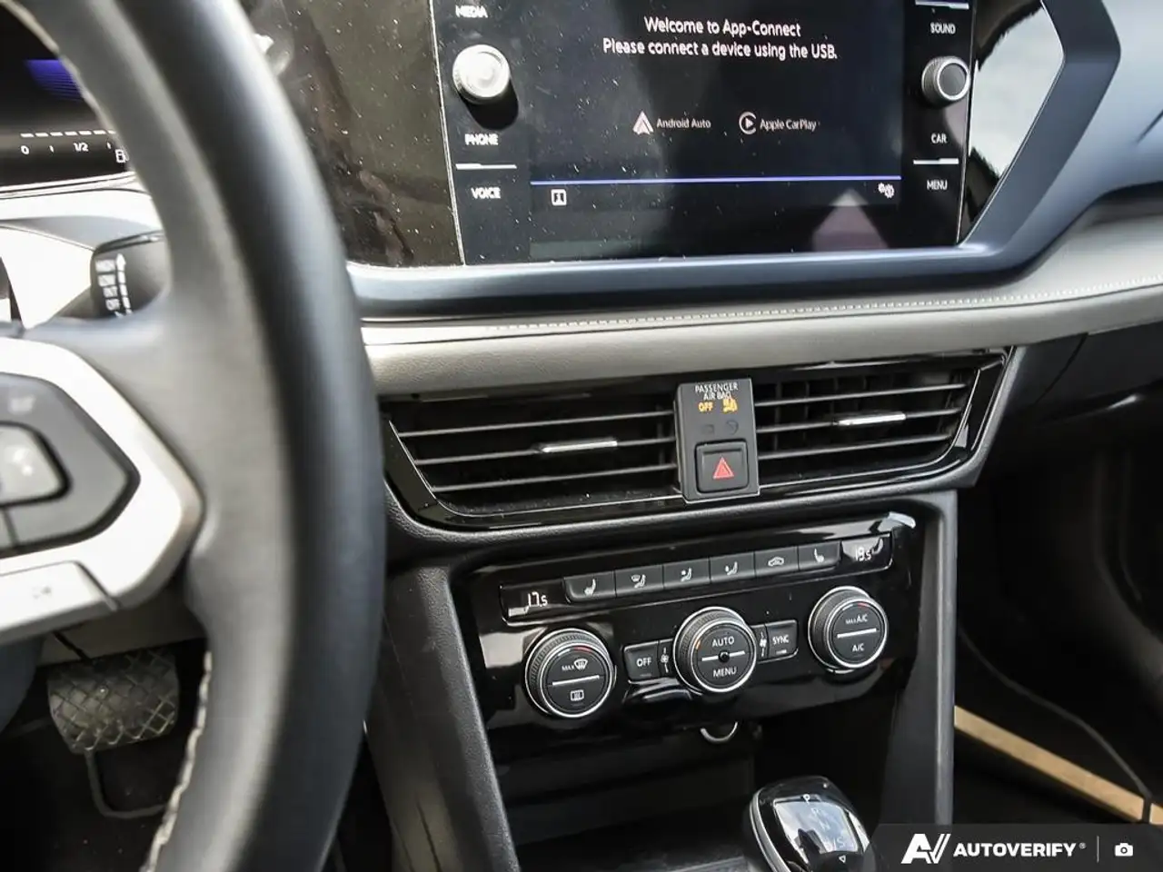 Volkswagen Taos снимка Volkswagen Taos