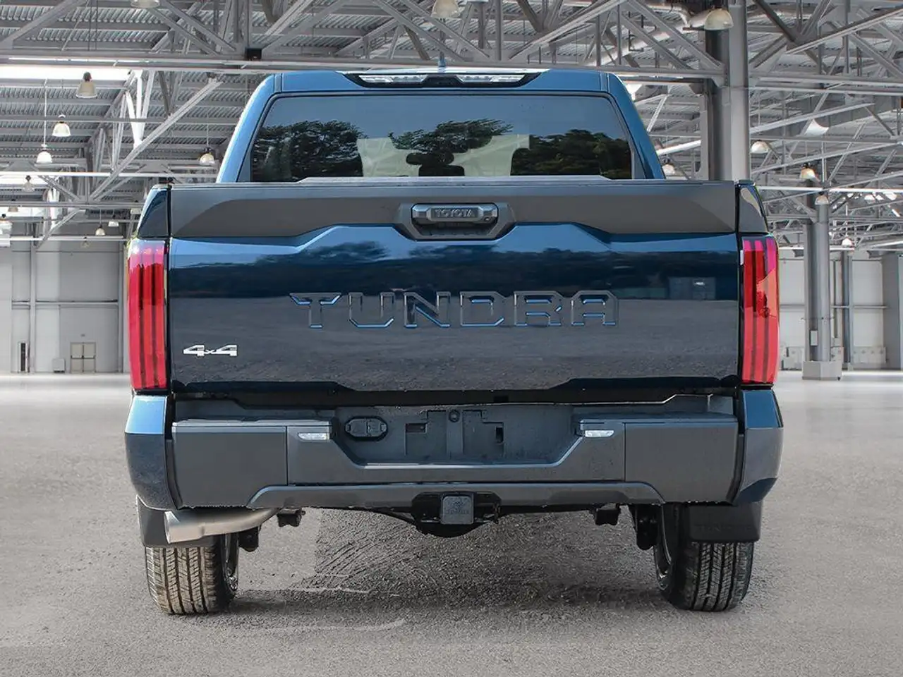 Toyota Tundra снимка Toyota Tundra