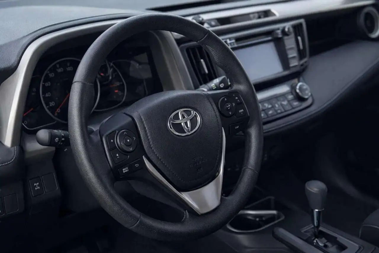 Toyota RAV 4 photo Toyota RAV 4