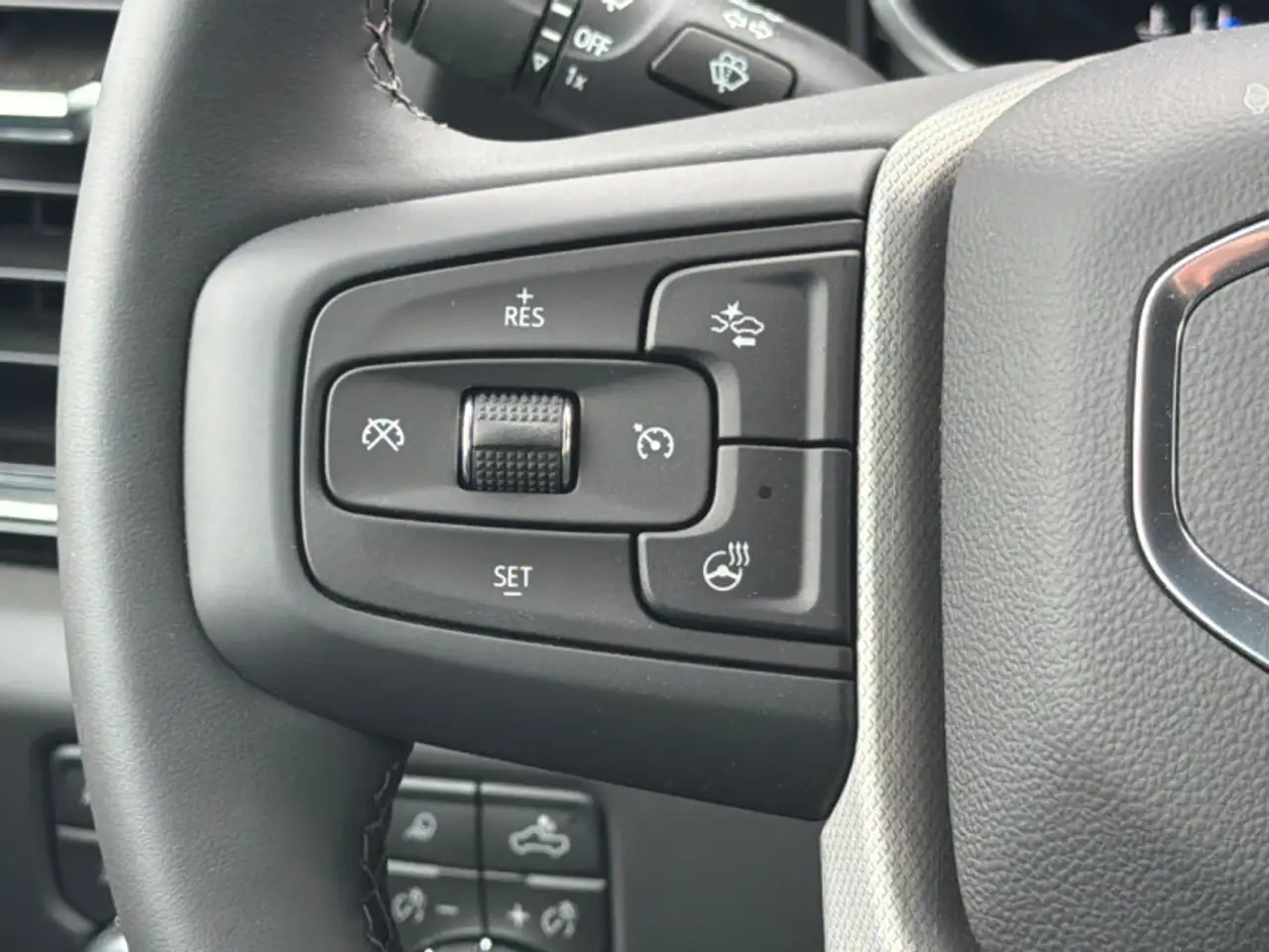 GMC Sierra 2500HD снимка GMC Sierra 2500HD