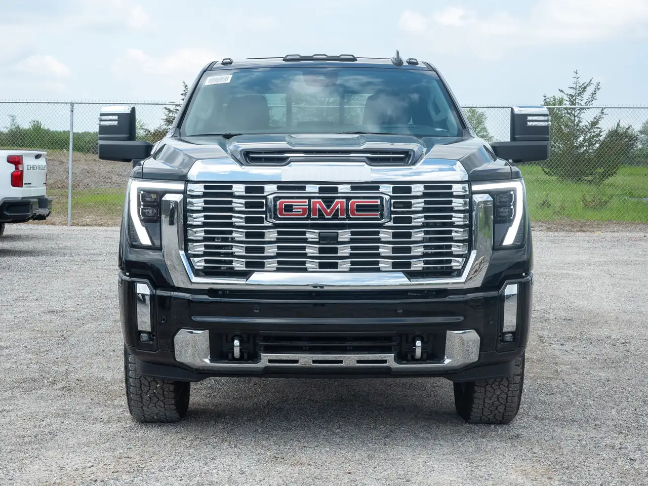 GMC Sierra 2500HD снимка GMC Sierra 2500HD