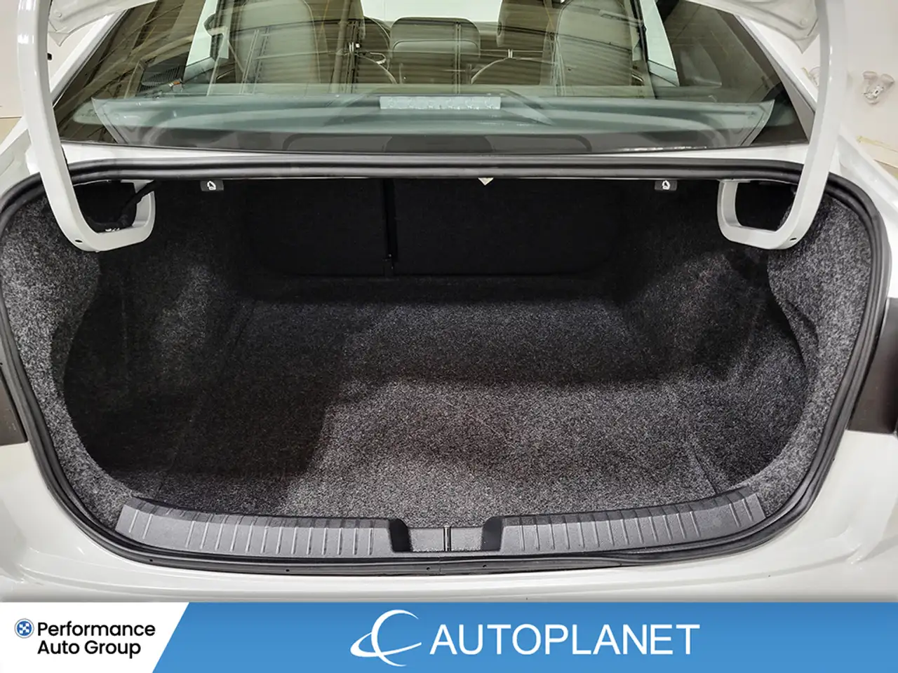 Volkswagen Jetta photo Volkswagen Jetta
