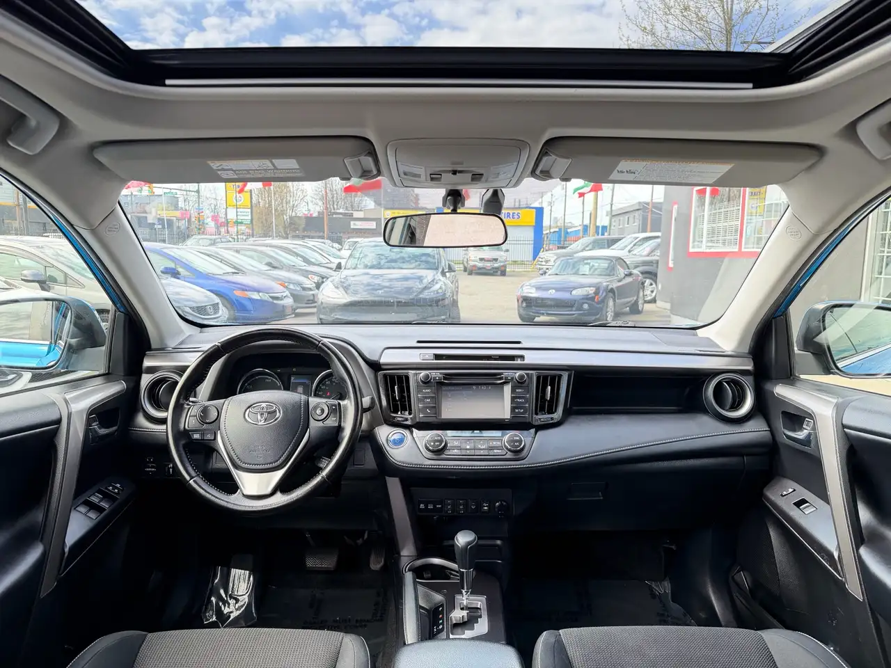 Toyota RAV 4 снимка Toyota RAV 4