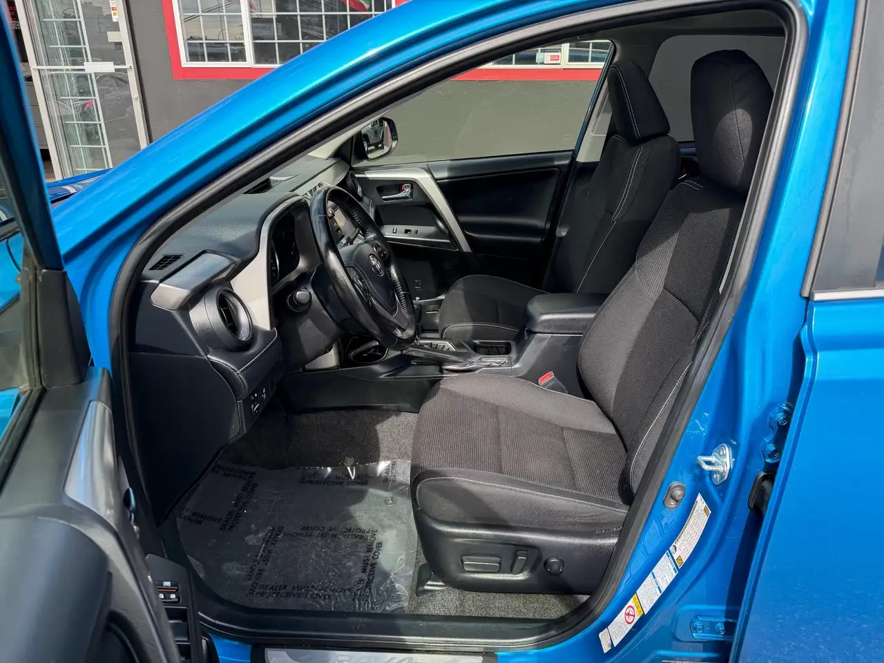 Toyota RAV 4 снимка Toyota RAV 4