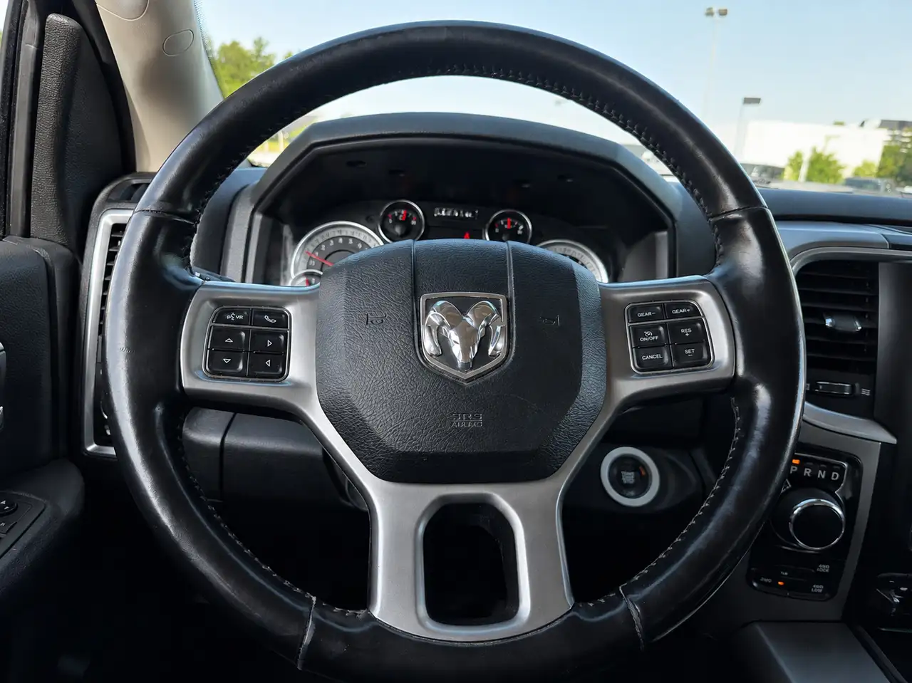 RAM 1500 снимка RAM 1500