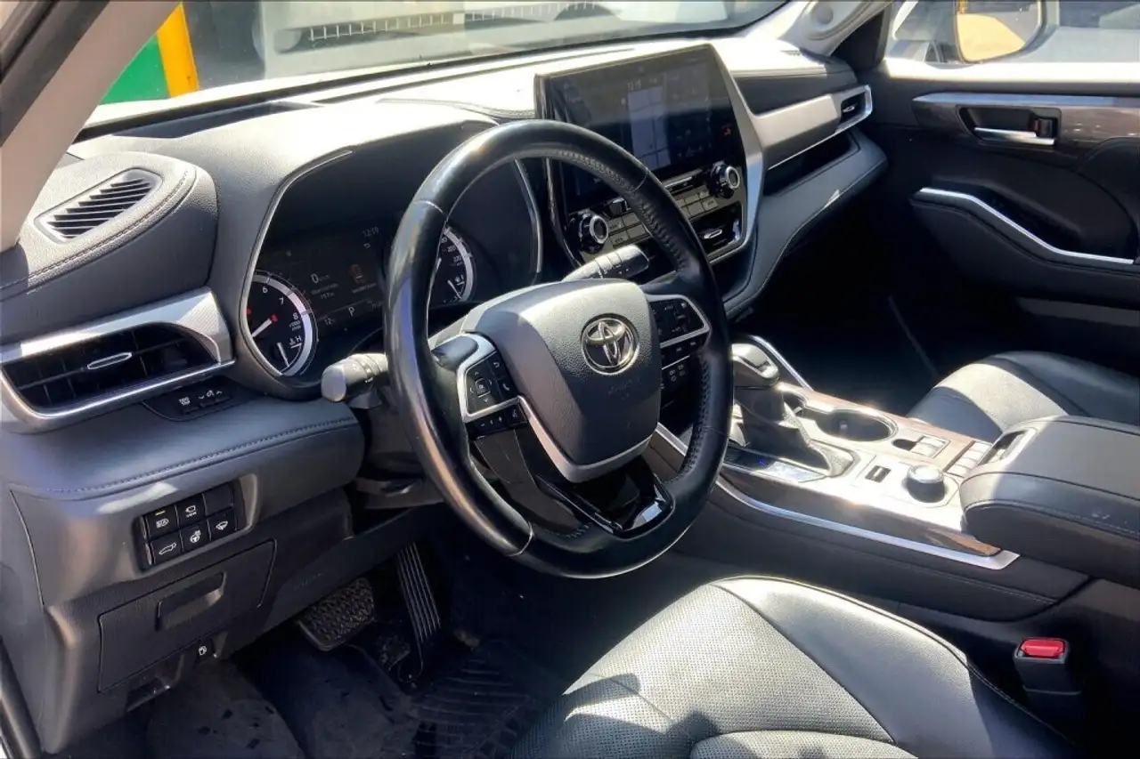 Toyota Highlander photo Toyota Highlander