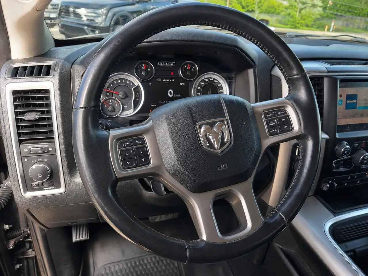 RAM 1500 снимка RAM 1500