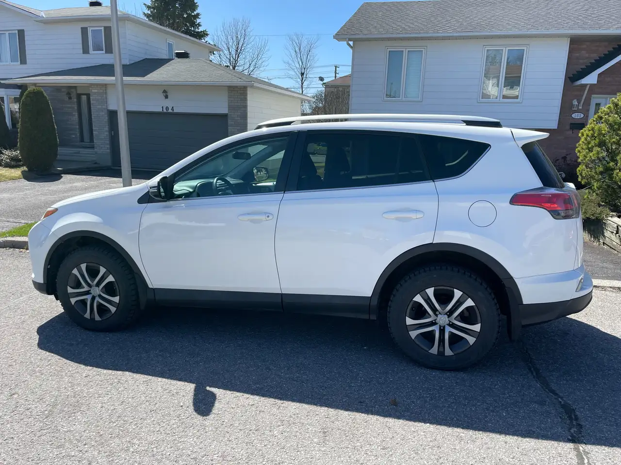 Toyota RAV 4 снимка Toyota RAV 4