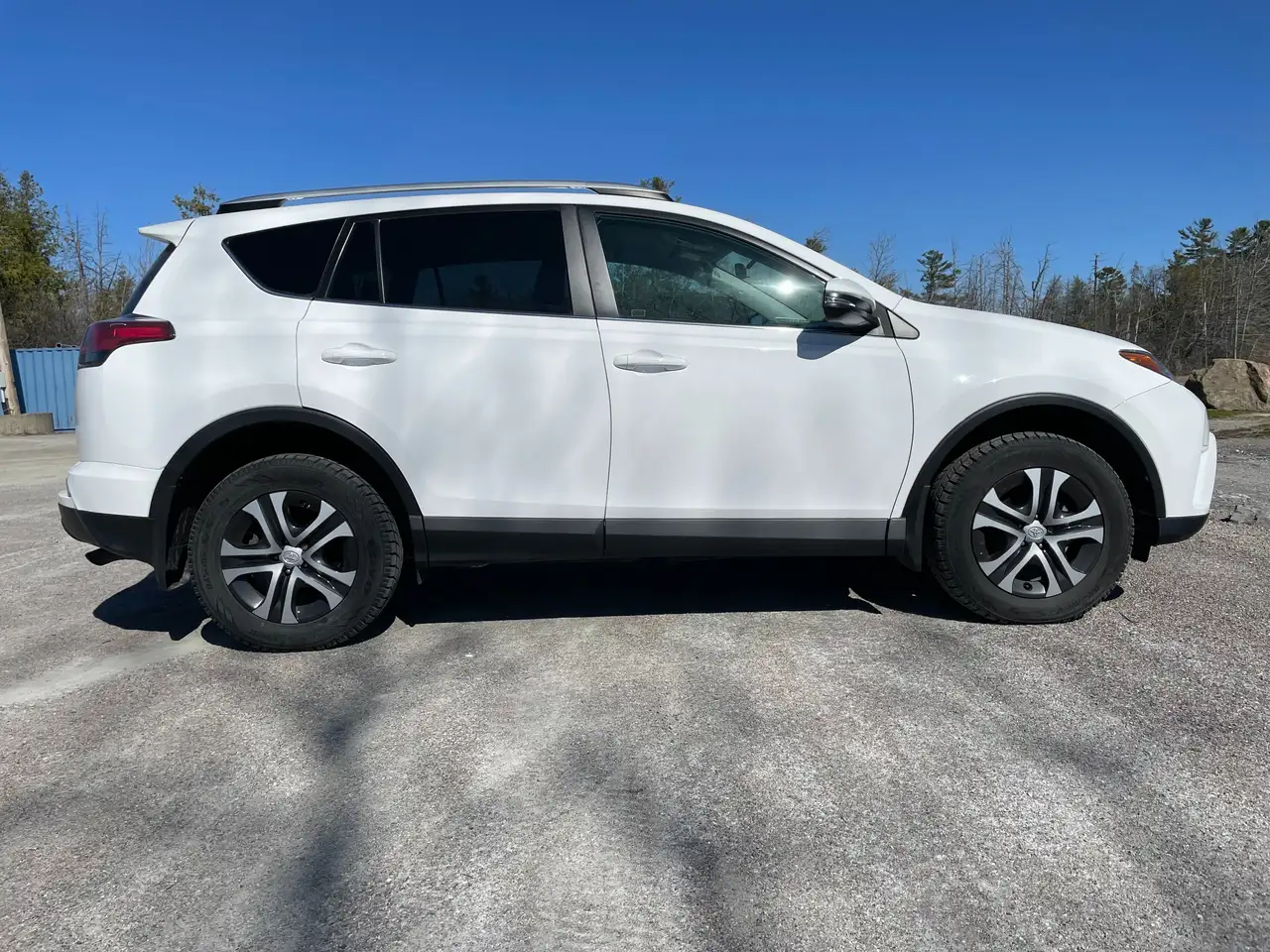 Toyota RAV 4 снимка Toyota RAV 4