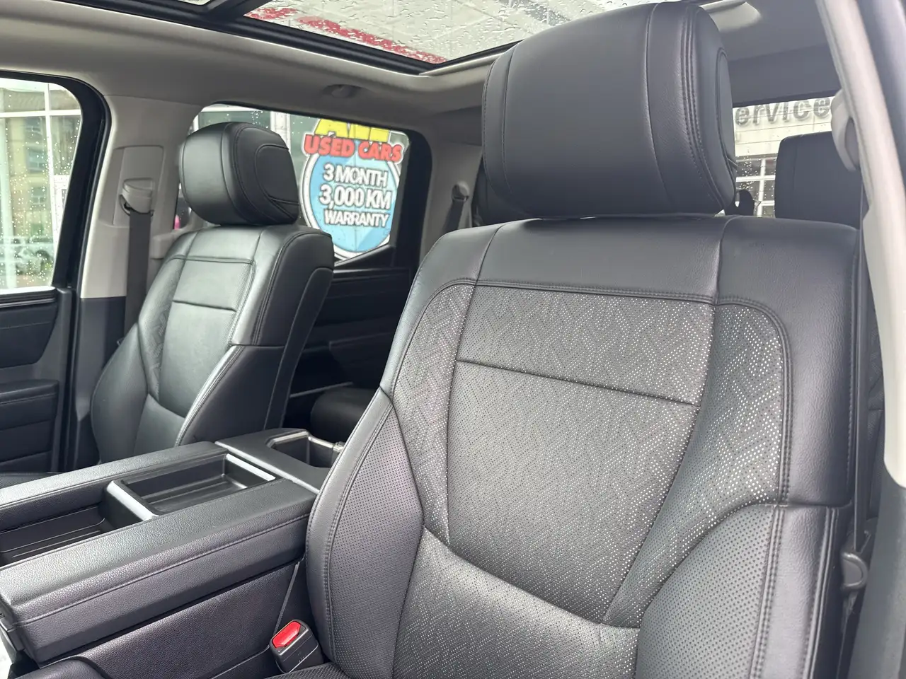 Toyota Tundra снимка Toyota Tundra