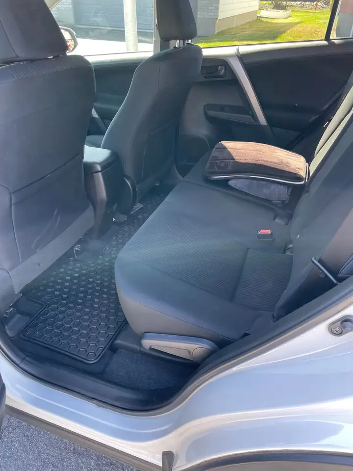 Toyota RAV 4 снимка Toyota RAV 4