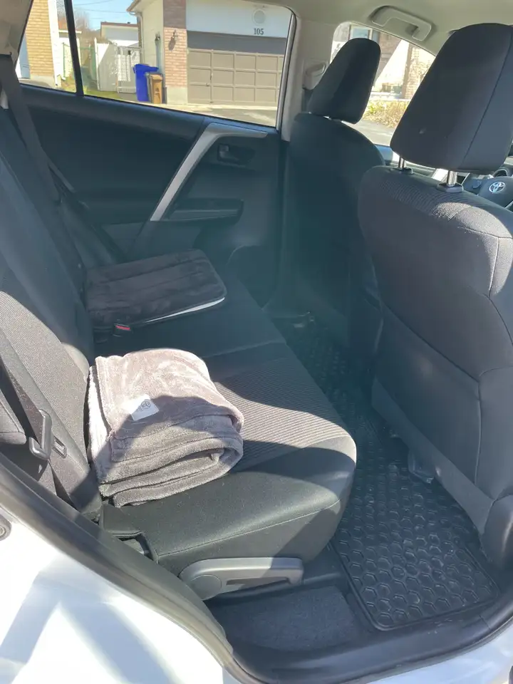 Toyota RAV 4 снимка Toyota RAV 4