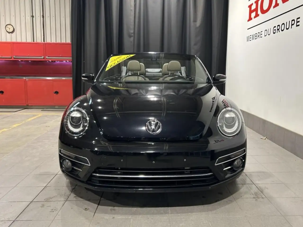 Volkswagen Beetle снимка Volkswagen Beetle