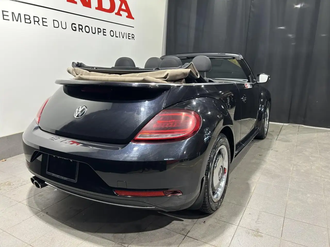 Volkswagen Beetle снимка Volkswagen Beetle