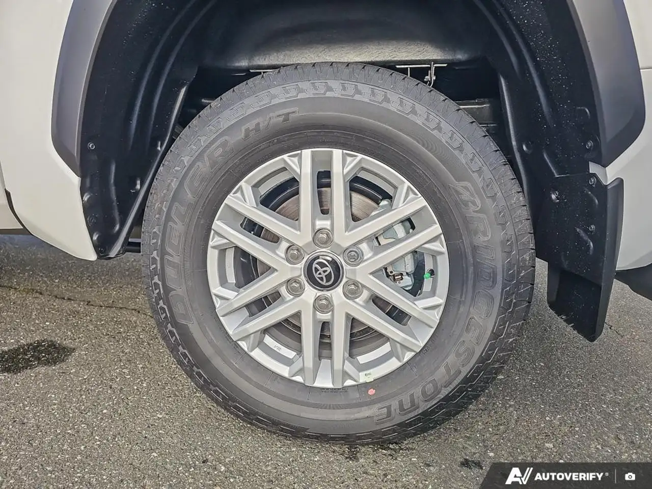 Toyota Tundra снимка Toyota Tundra