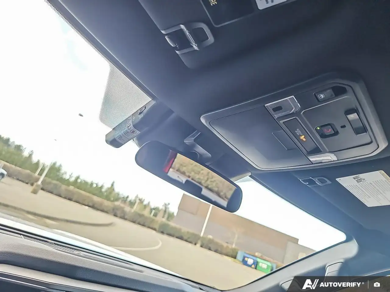Toyota Tundra снимка Toyota Tundra