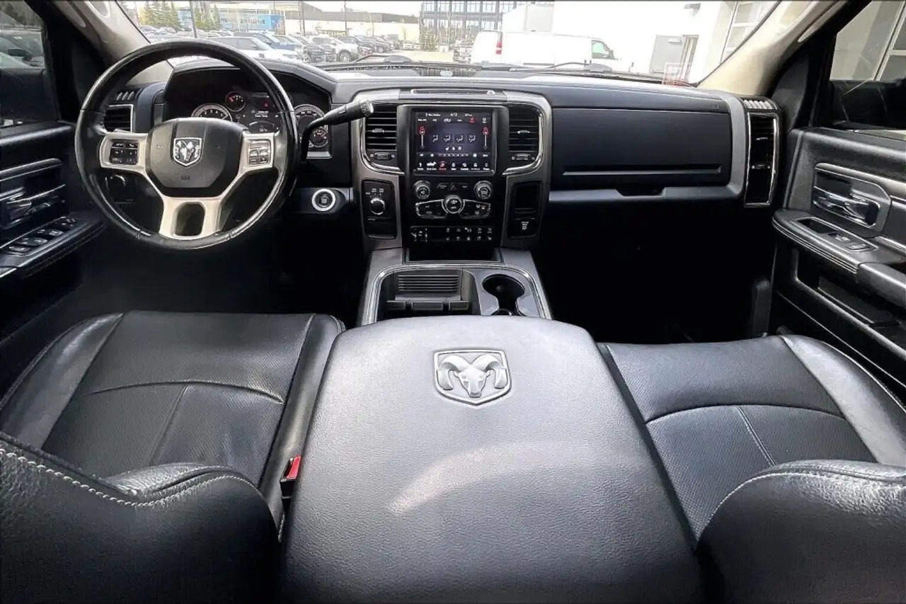 RAM 2500 снимка RAM 2500