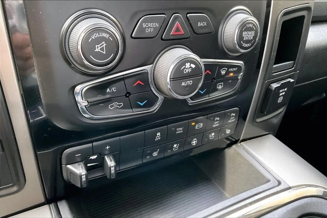 RAM 2500 снимка RAM 2500