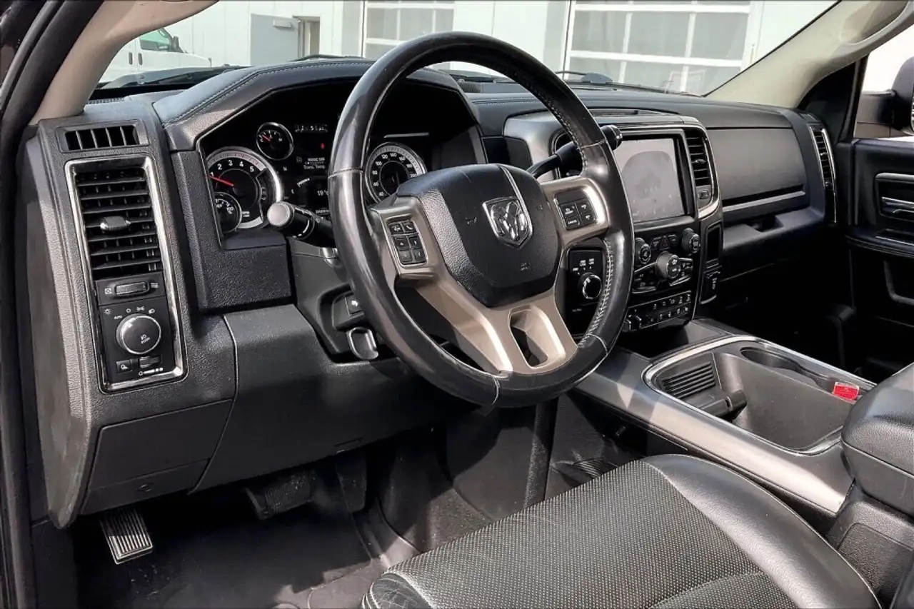 RAM 2500 снимка RAM 2500