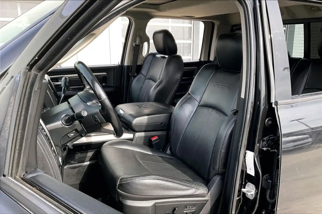 RAM 2500 снимка RAM 2500