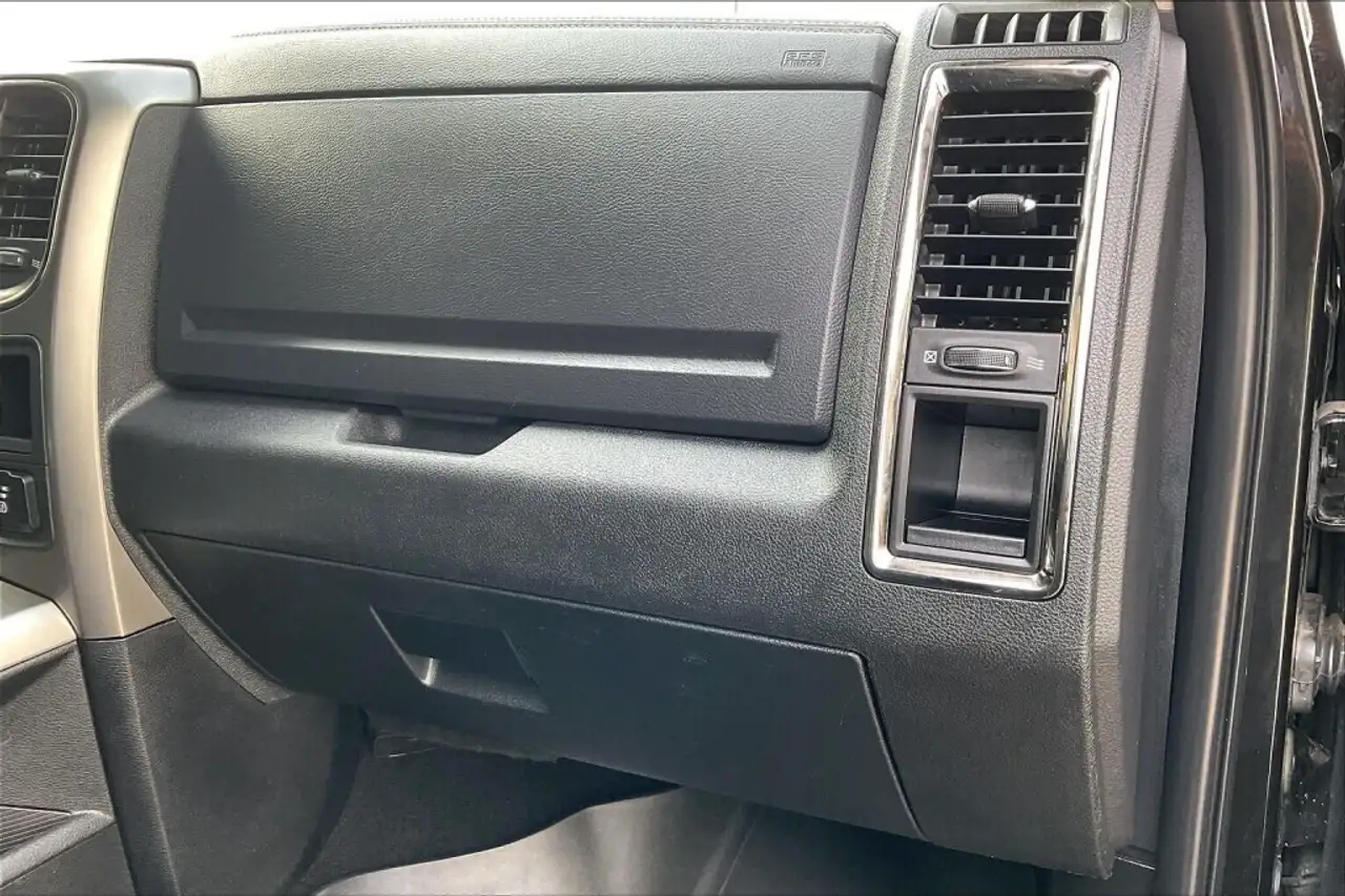 RAM 2500 снимка RAM 2500