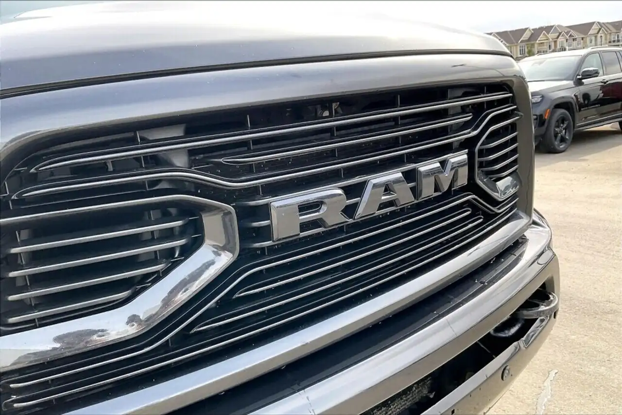 RAM 2500 снимка RAM 2500