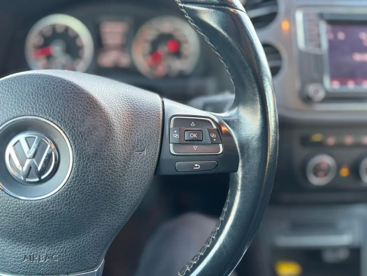 Volkswagen Tiguan снимка Volkswagen Tiguan
