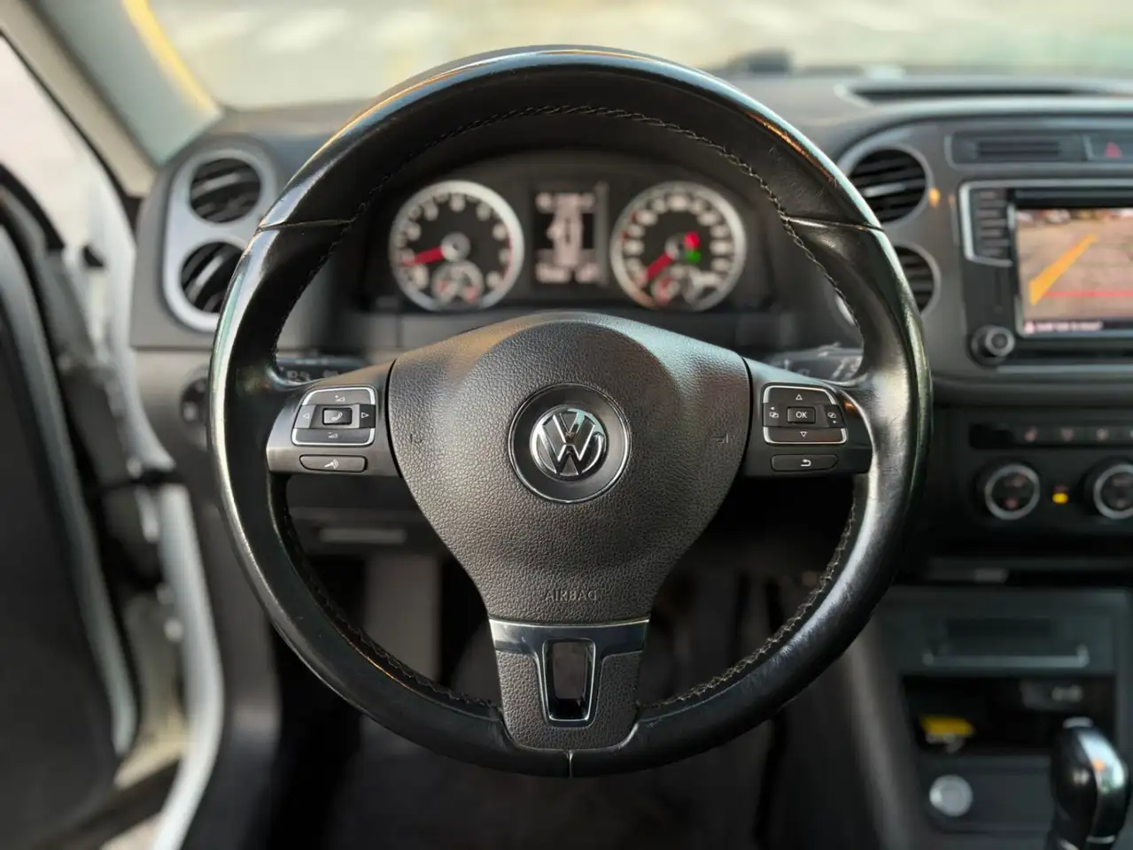 Volkswagen Tiguan снимка Volkswagen Tiguan