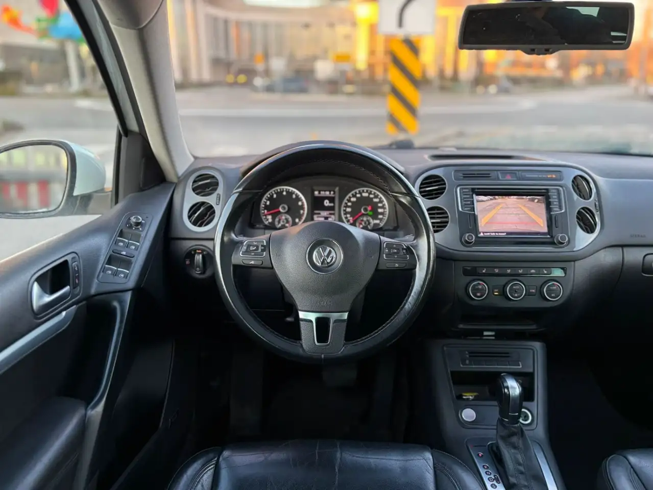 Volkswagen Tiguan снимка Volkswagen Tiguan