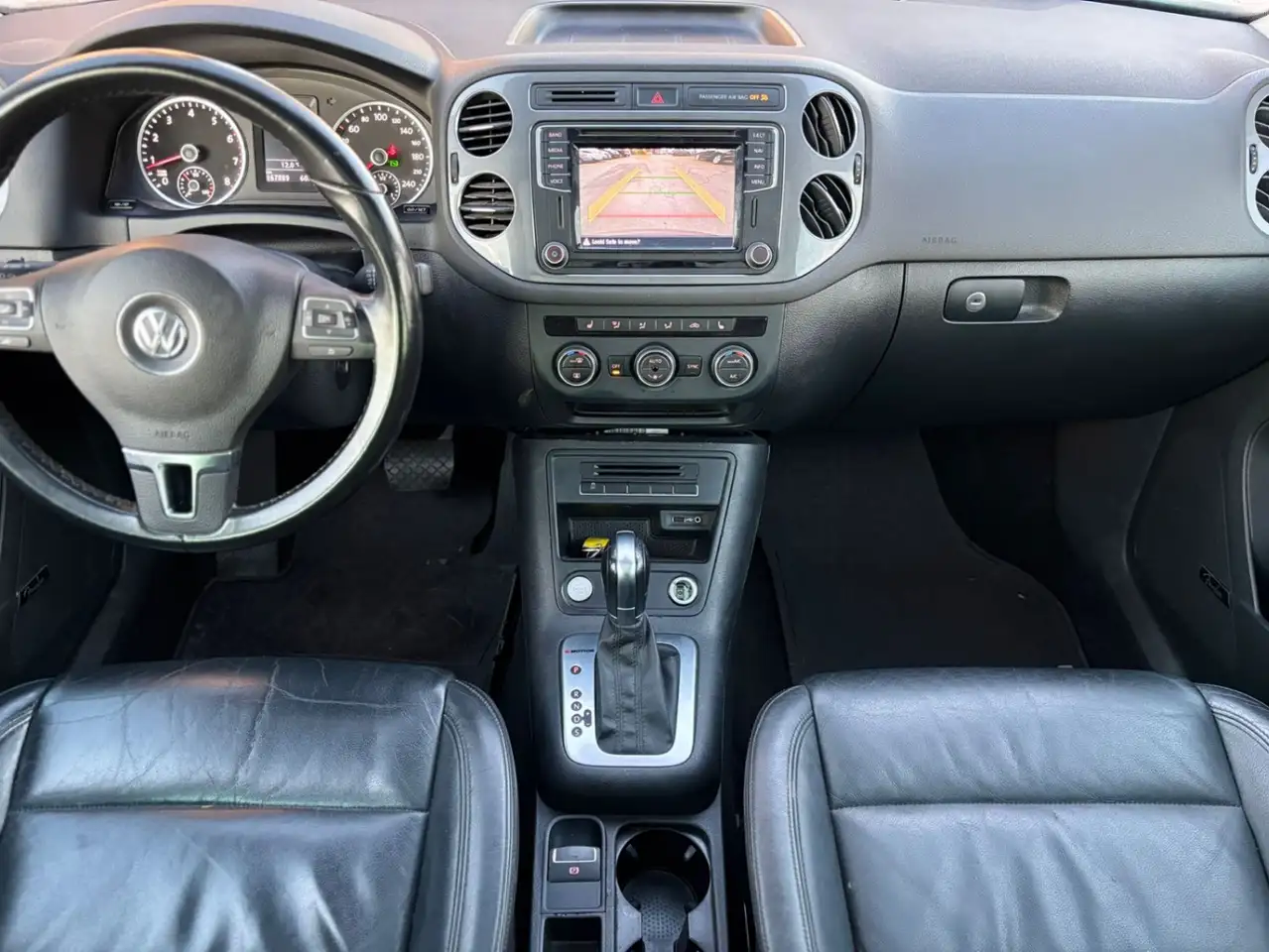 Volkswagen Tiguan снимка Volkswagen Tiguan