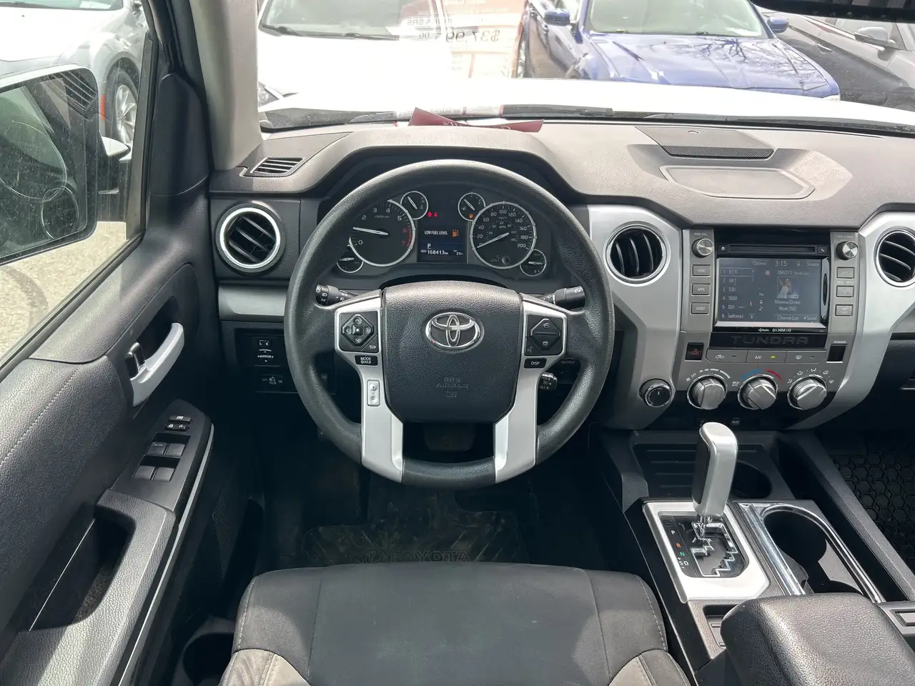 Toyota Tundra снимка Toyota Tundra