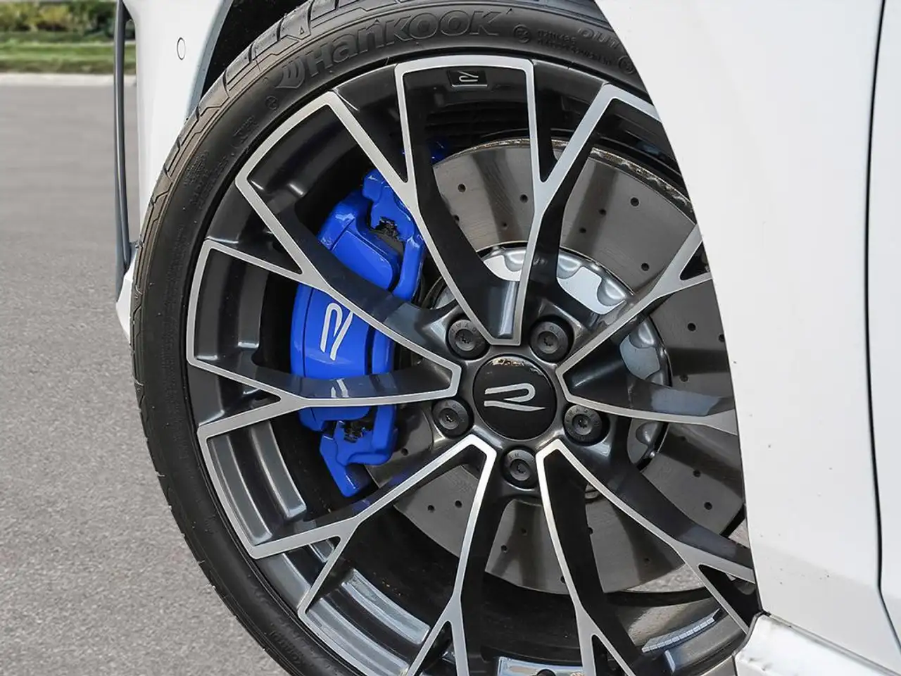 Volkswagen Golf R photo Volkswagen Golf R