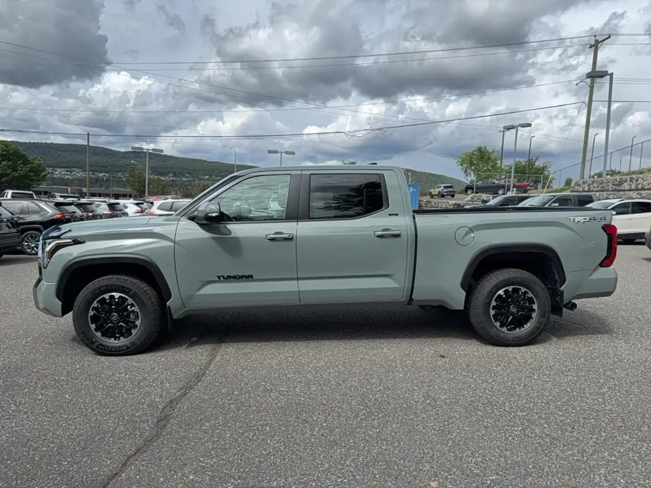Toyota Tundra снимка Toyota Tundra